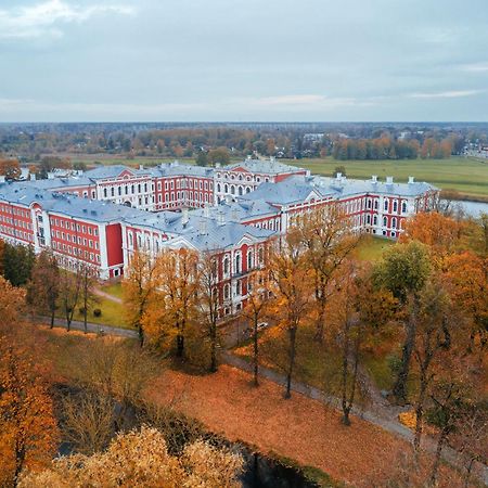 Hotel Jelgava Luaran gambar