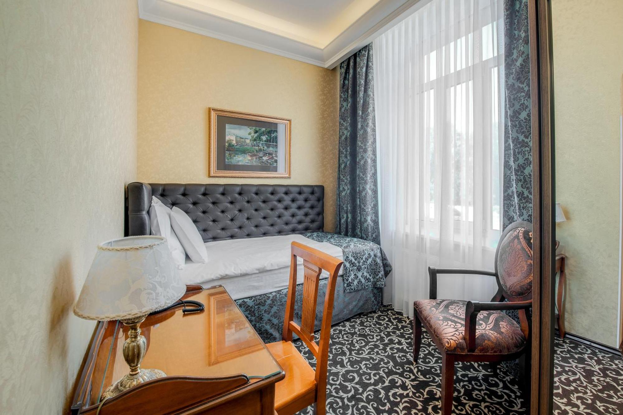 Hotel Jelgava Luaran gambar