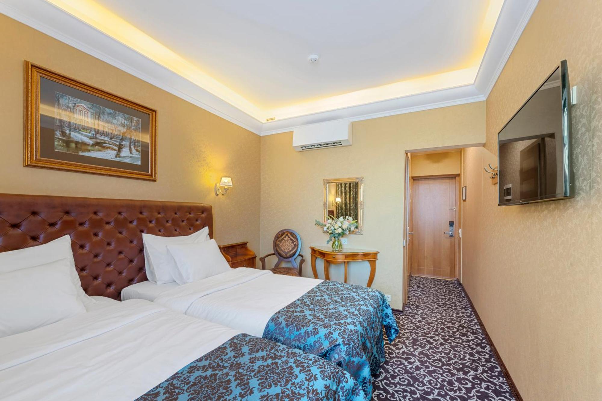 Hotel Jelgava Luaran gambar