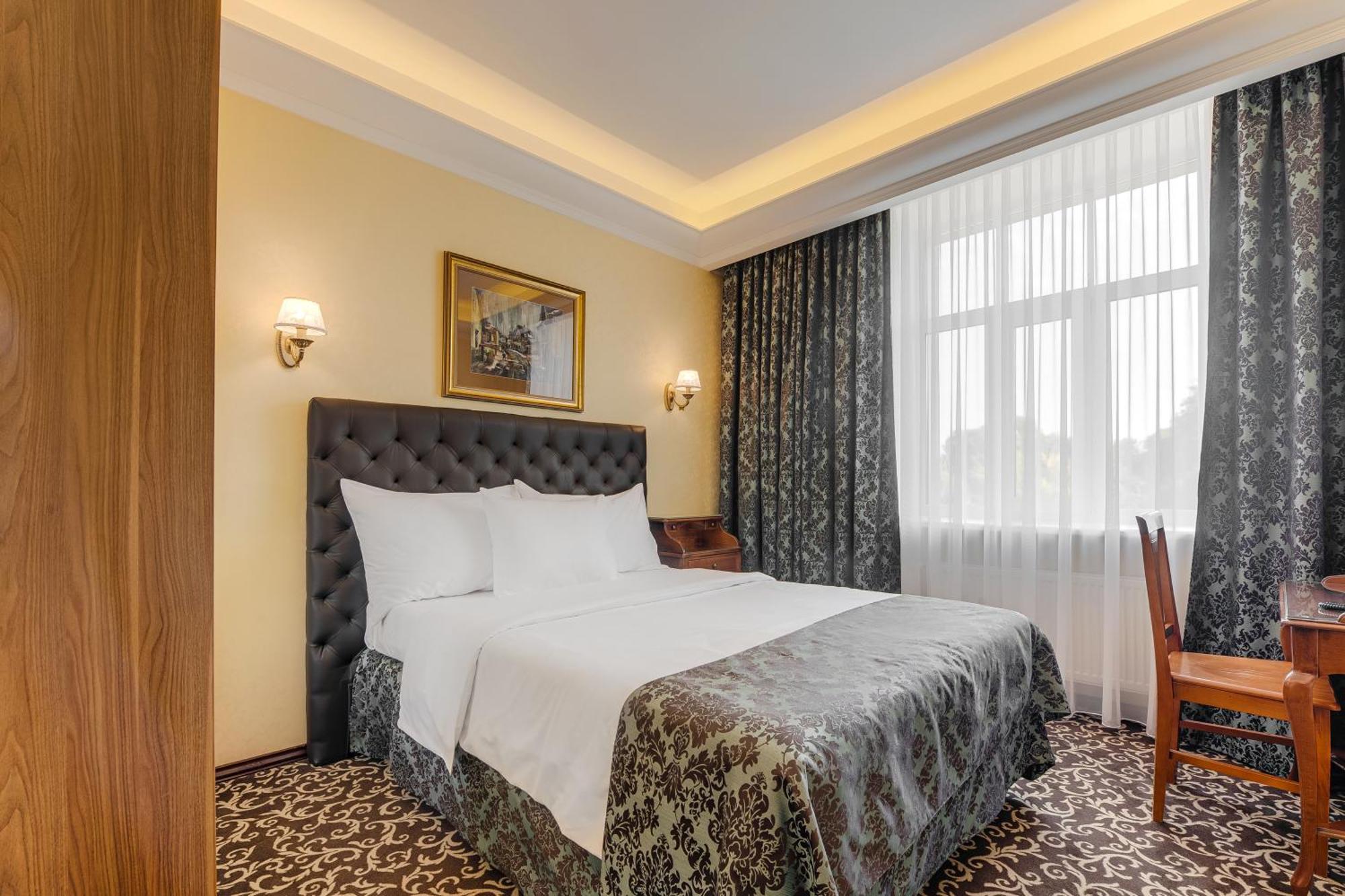 Hotel Jelgava Luaran gambar